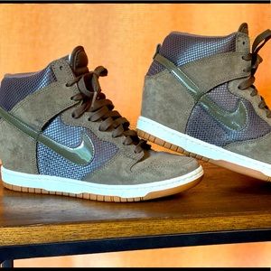 Nike Dunk Sky High Forest Green Wedge Size 8